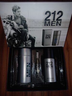 Мъжки Подаръчен Комплект - Carolina Herrera 212 Men 100ml